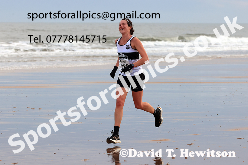 The 2024 Blyth Beach Run, Northumberland.   Photo: David T. Hewitson/Sports for All Pics